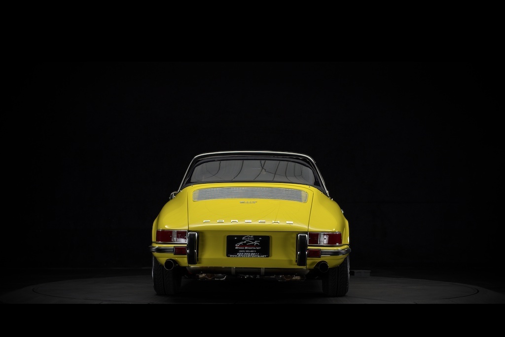 Vintage-Porsche-1969-911-Targa-Soft-Window-Portland-Oregon-Speed Sports 1774