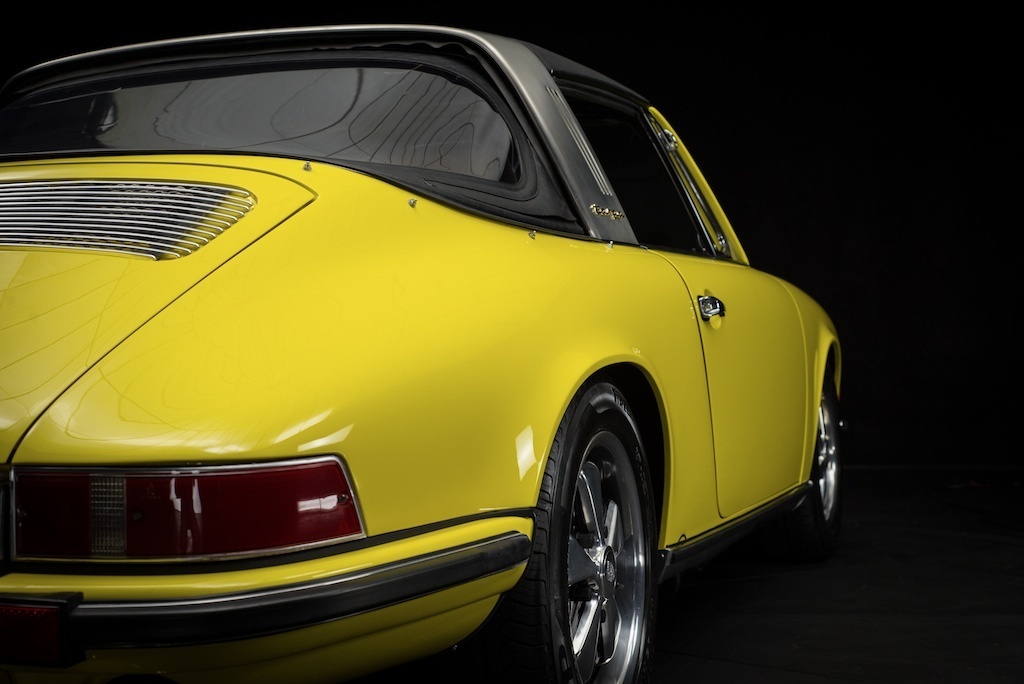Vintage-Porsche-1969-911-Targa-Soft-Window-Portland-Oregon-Speed Sports 1796