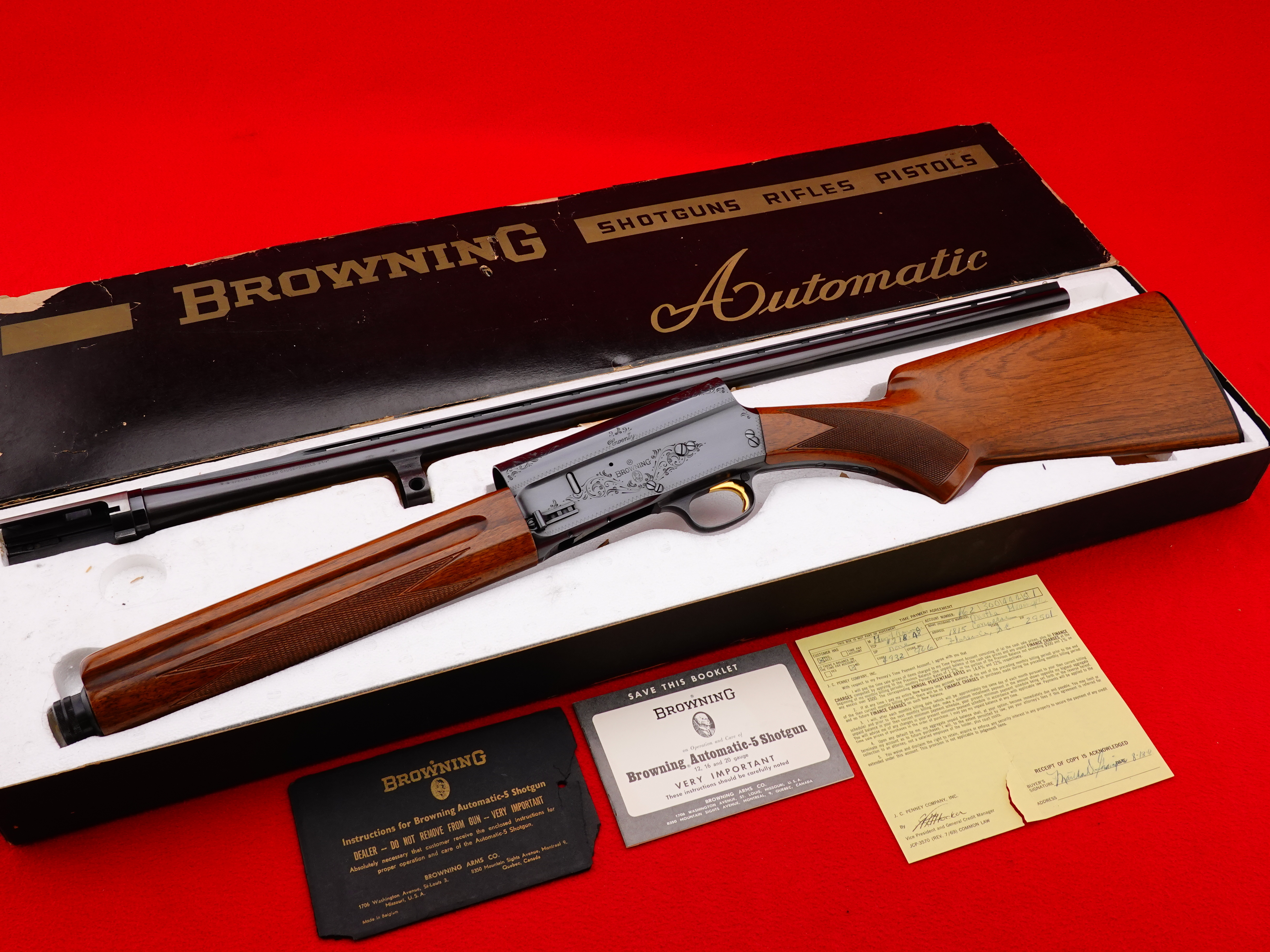 Browning-TIME CAPSULE 1968 Belgian Browning A5 Auto-5 Light Twenty 20GA 28” Vent Rib
FACTORY HAND ENGRAVED - OG BOX 99%+ ANIB / UNFIRED-28" Vent Rib, Modified Choke, Belgian Made, Factory Hand Engraved
