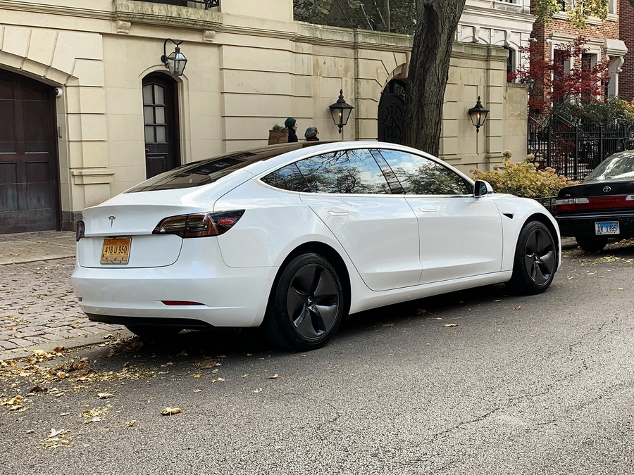 Tesla-M3-DualMotor-LongRange-Performance-05.jpg