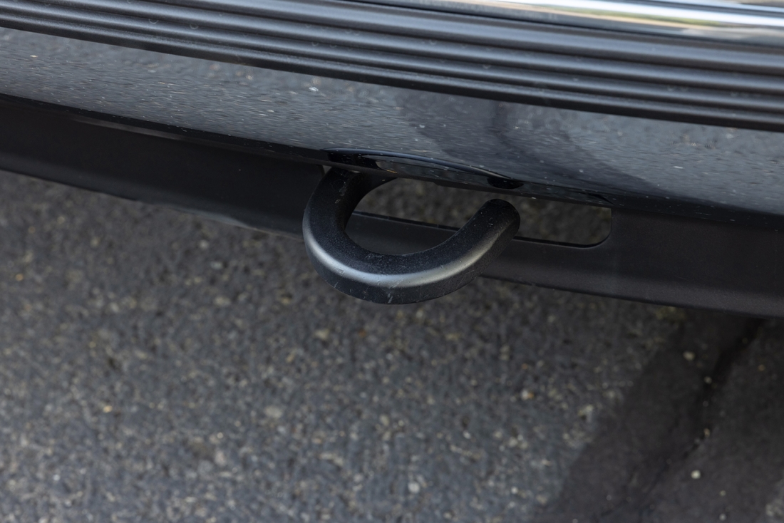 1995_Chevrolet_Suburban_023