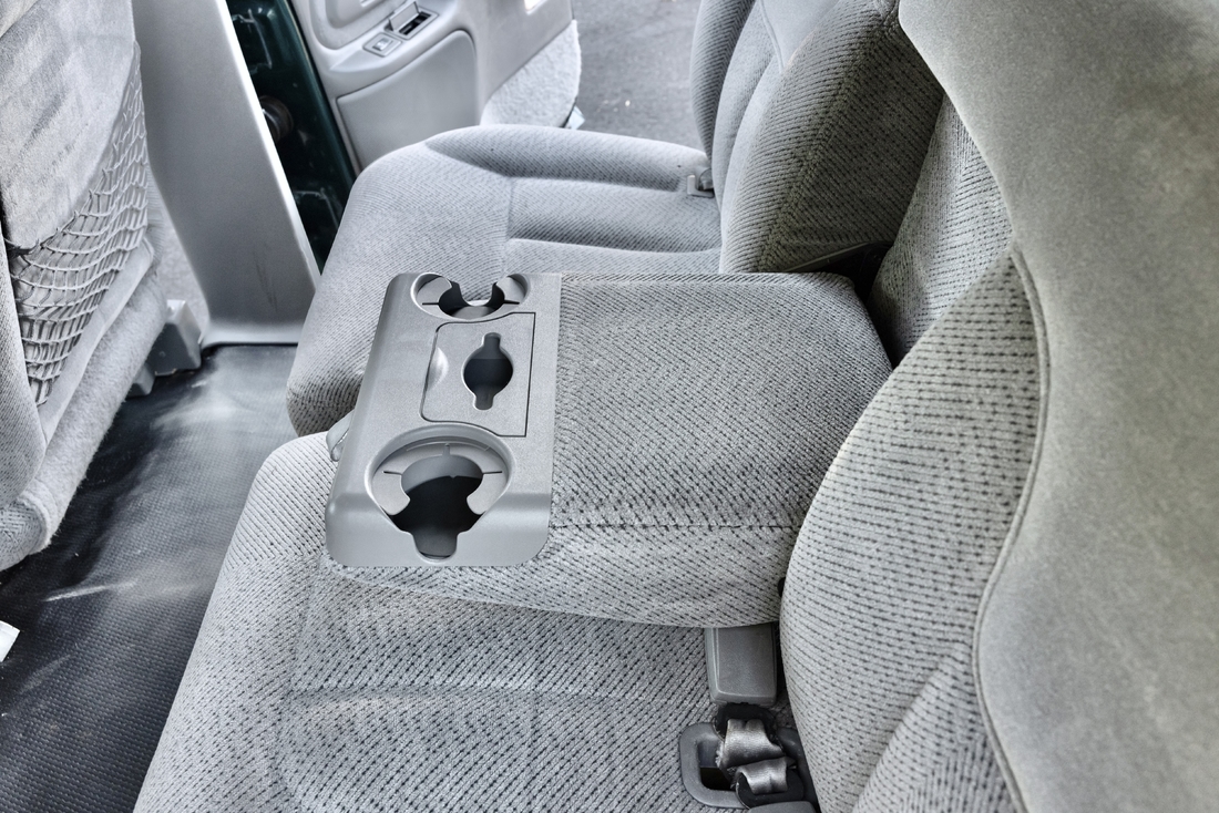 1995_Chevrolet_Suburban_125
