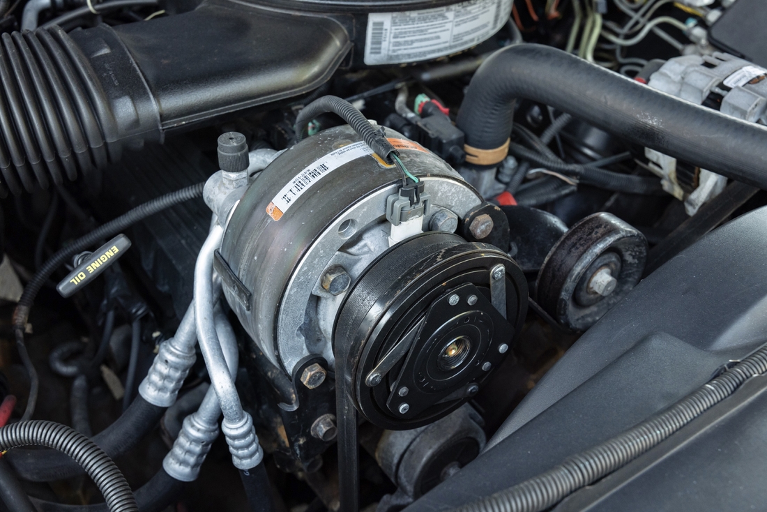 1995_Chevrolet_Suburban_145